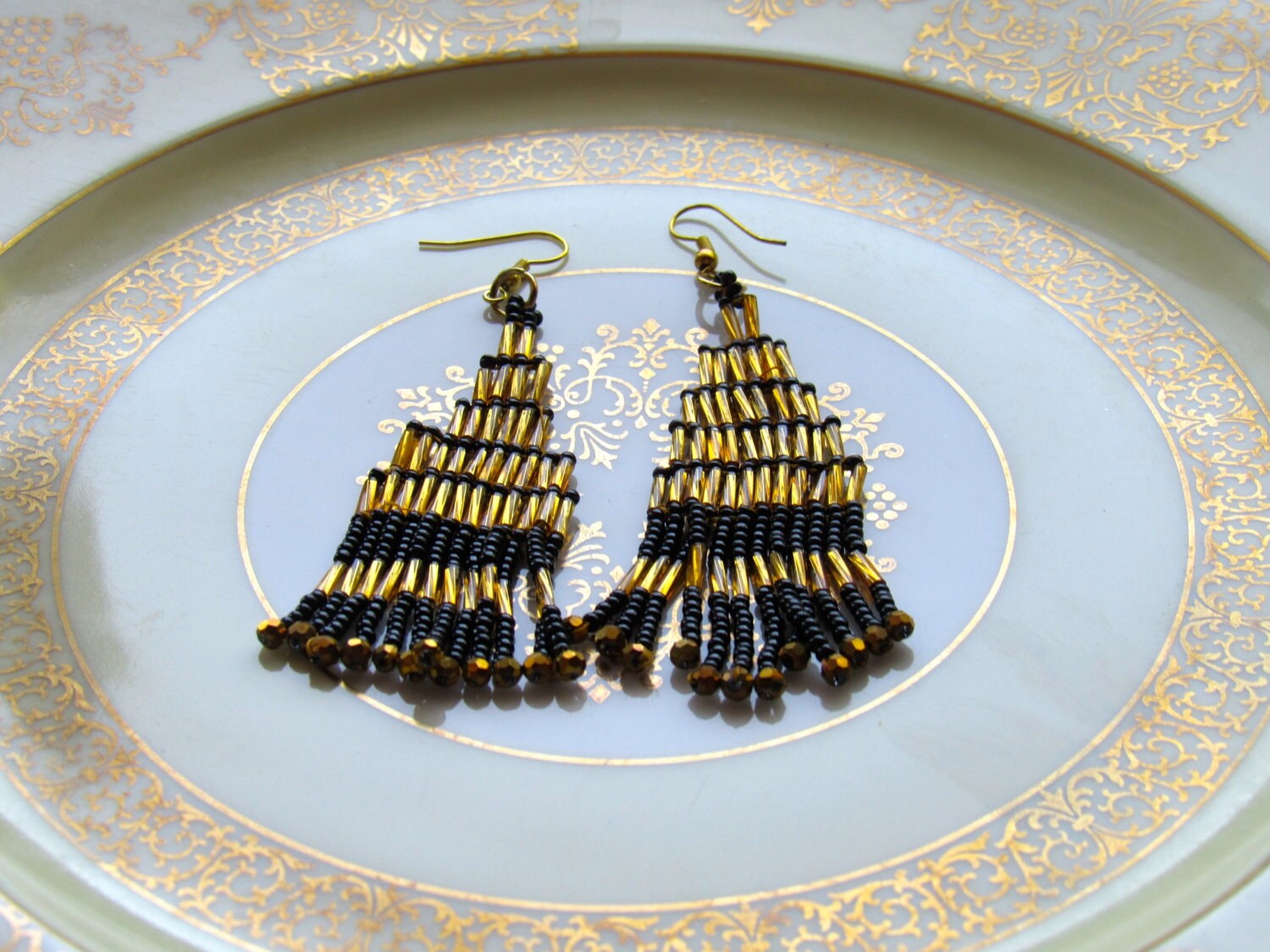 Art-Deco-stil Pagode Ohrringe von ChristelsArt