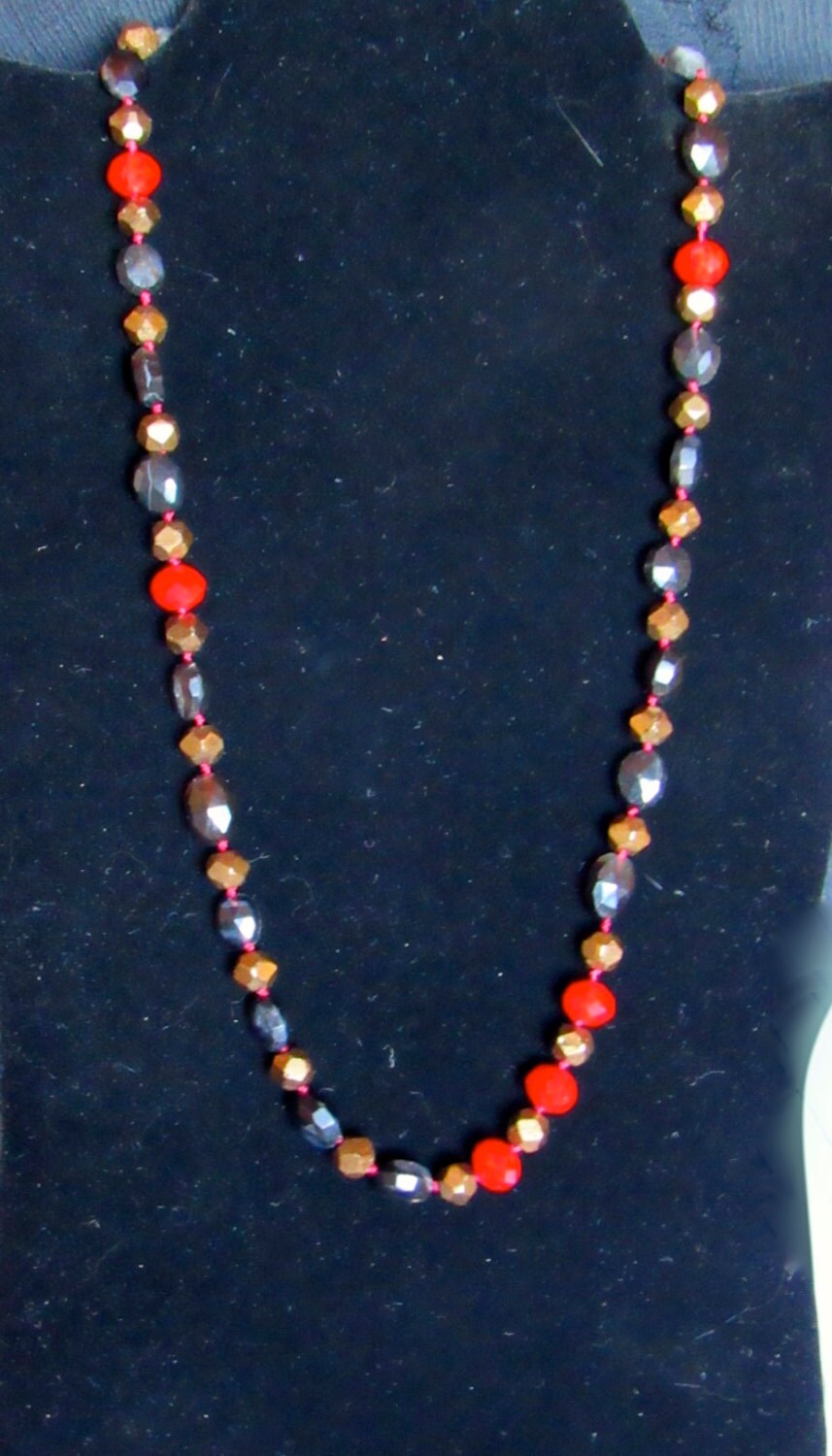 Nach Mitternacht Geknotete Kette Mit Facettierten Sardonyx von ChristelsArt