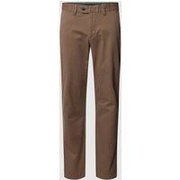 Christian Berg Men Chino mit französischen Eingrifftaschen in Taupe, Größe 28 von Christian Berg Men