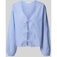 Christian Berg Woman Relaxed Fit Bluse aus reiner Baumwolle mit Schnürverschluss in Blau, Größe 44 von Christian Berg Woman