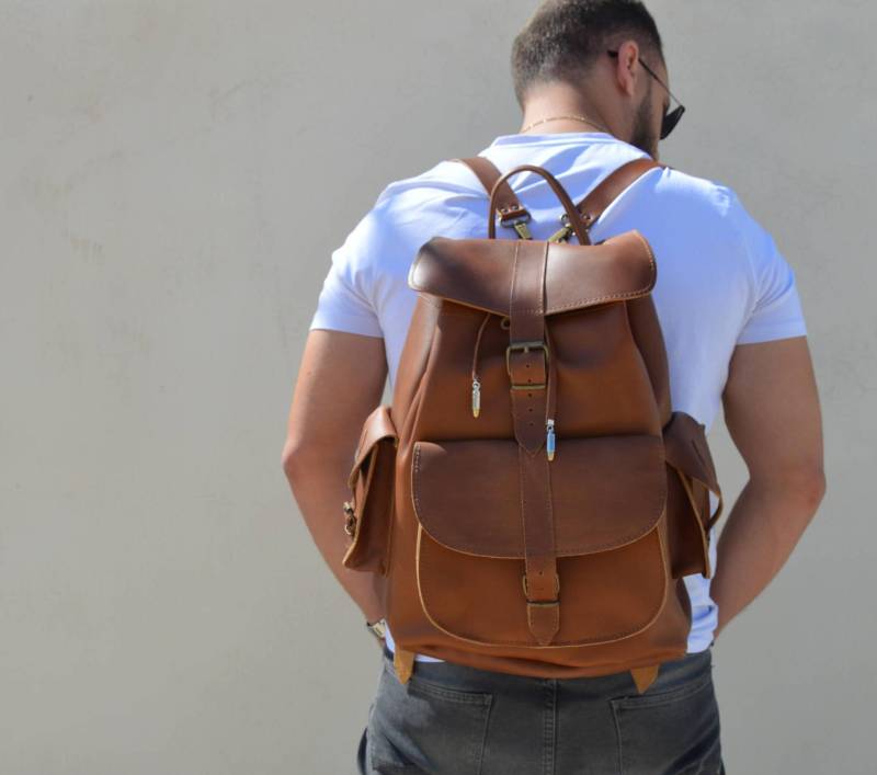 Großer Brauner Leder Rucksack, Herren Reisetasche, Laptop Tasche, Made in Griechenland von ChristinaChristiJls