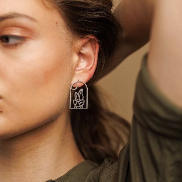 ChristinaPauls Slow jewellery Ohrstecker Planta in Silber oder Gold von ChristinaPauls Slow jewellery