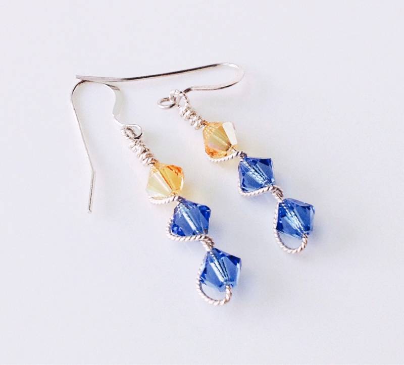 Blaue Swarovski-Ohrringe Buffalo Sabres Colors, Sterling Silber Blaue Swarovski-Ohrringe Buffalo Sabres Colors, Sterling Silber von ChristineCrystals