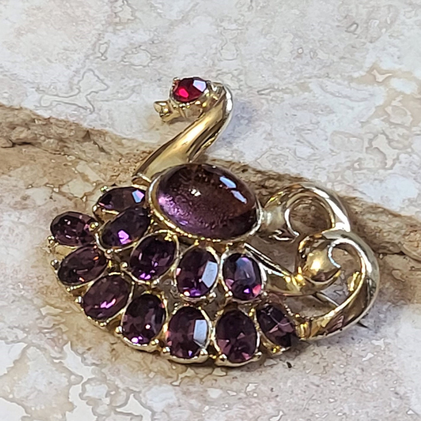 Amethyst Strasssteine & Cabachon Jelly Belly Truthahn Pin von ChristinesBoutique1