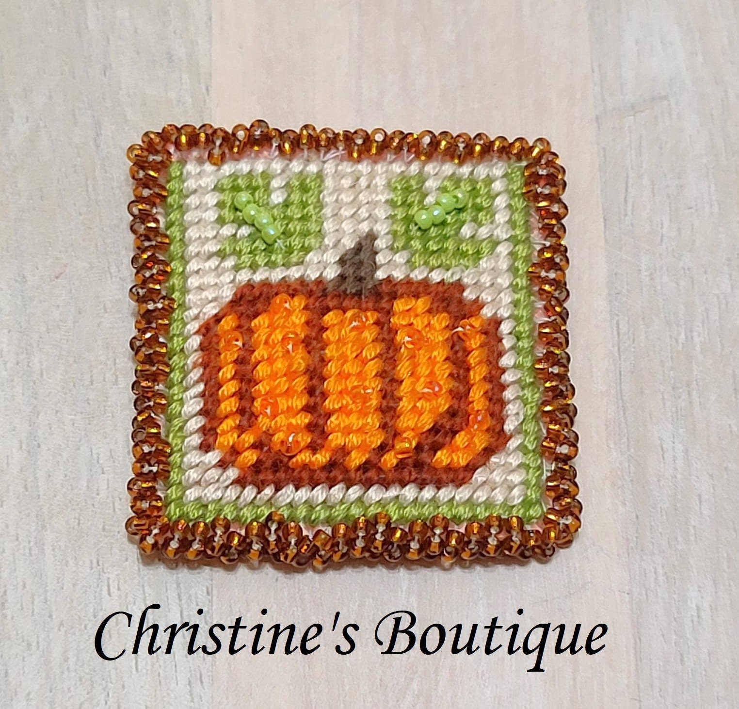 Handgefertigte Nadelspitze Und Perlen Pin, Brosche, Kürbis Kürbis, Halloween Herbst von ChristinesBoutique1
