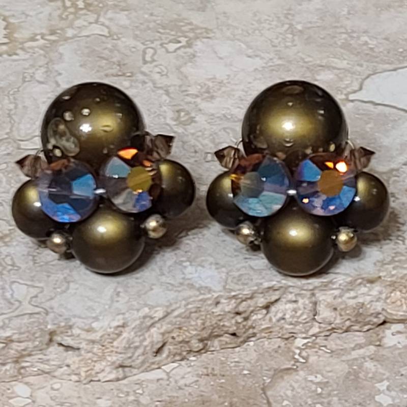 Vintage Borealis Und Braun Gesprenkelte Perlen Ohrclips Ohrringe Super Zustand Funkelnde Strasssteine von ChristinesBoutique1