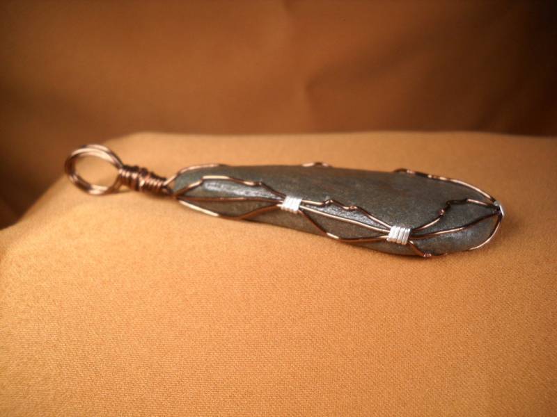 Draht Gewickelt Großen Stein Vom Grand Canyon, Wired in Kupfer Und Silber Lackiert, Anhänger, Große Power-Stein Draht Gewickelt Großen Stein Vom Grand Canyon, Wired in Kupfer Und Silber Lackiert, Anhänger, Große Power-Stein von ChristophCreations