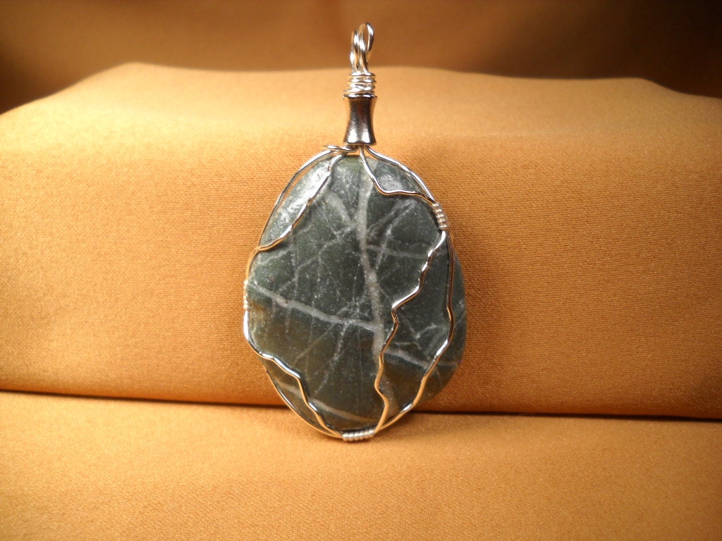 Drahtgewickelter Stein Aus Der Grand Canyon Region, Natürlicher Granitdraht Gewickelter Anhänger, Silber Wickelanhänger Halskette Charm, Freundin Drahtgewickelter Stein Aus Der Grand Canyon Region, Natürlicher Granitdraht Gewickelter Anhänger, Silber Wickelanhänger Halskette Charm, Freundin von ChristophCreations