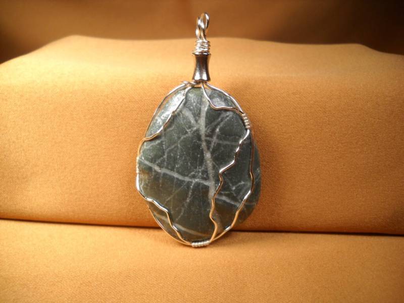 Drahtgewickelter Stein Aus Der Grand Canyon Region, Natürlicher Granitdraht Gewickelter Anhänger, Silber Wickelanhänger Halskette Charm, Freundin Drahtgewickelter Stein Aus Der Grand Canyon Region, Natürlicher Granitdraht Gewickelter Anhänger, Silber Wickelanhänger Halskette Charm, Freundin von ChristophCreations
