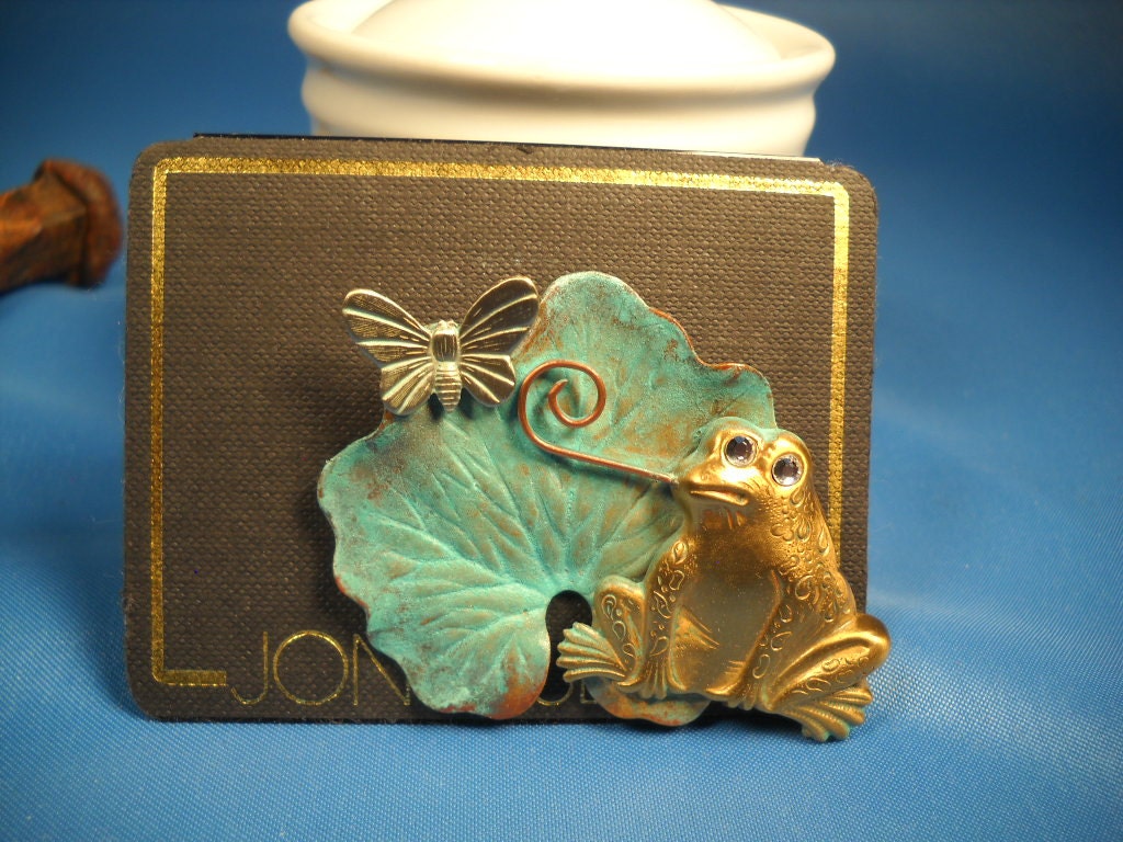 Frosch Brosche, Frosch Mit Strassaugen, Vintage Brosche Nie Aus Verpackung Entfernt, Jon Paul Pin Frosch Lilienkissen, Schmetterling Frosch Brosche, Frosch Mit Strassaugen, Vintage Brosche Nie Aus Verpackung Entfernt, Jon Paul Pin Frosch Lilienkissen, Schmetterling von ChristophCreations