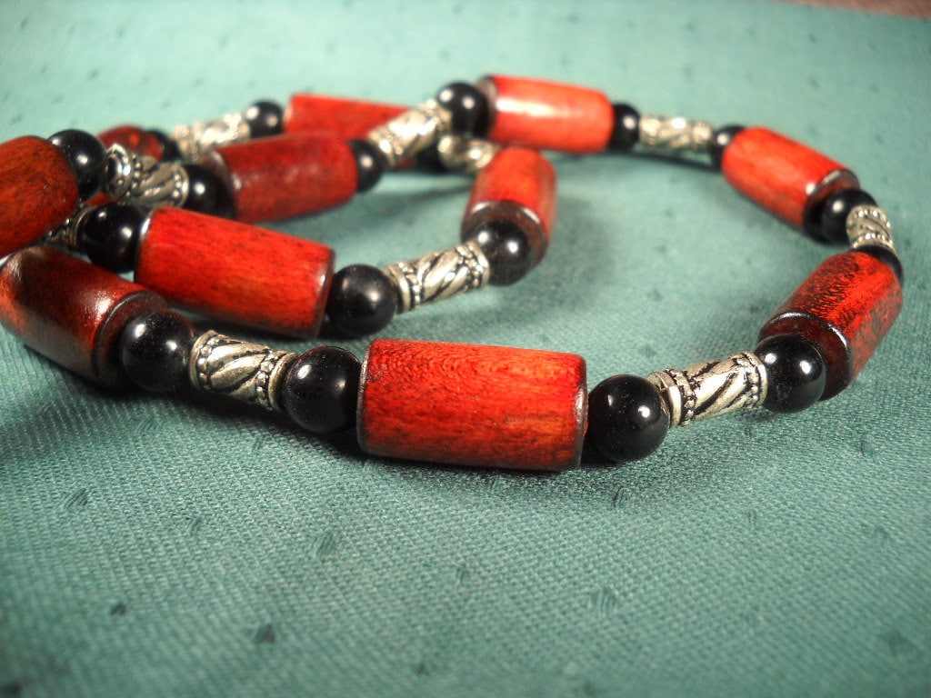 Schwarzer Onyx Und Holz Handgemachte Halskette, Unisex Halskette Aus Großen Holzrohrperlen Schwarzer Onyx Runde Perle, Hipster Schwarzer Onyx Und Holz Handgemachte Halskette, Unisex Halskette Aus Großen Holzrohrperlen Schwarzer Onyx Runde Perle, Hipster von ChristophCreations