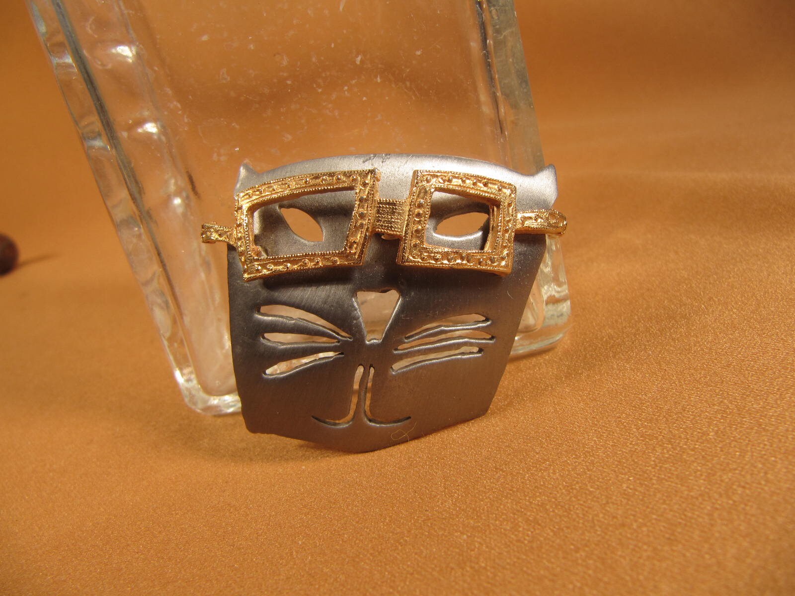 Ultra Craft Cat Brosche, Gebürstetes Metall Katze Mit Sonnenbrille Brosche Von Ultra Craft, Vintage Kitty Kat Pin Hollywood Gold von ChristophCreations