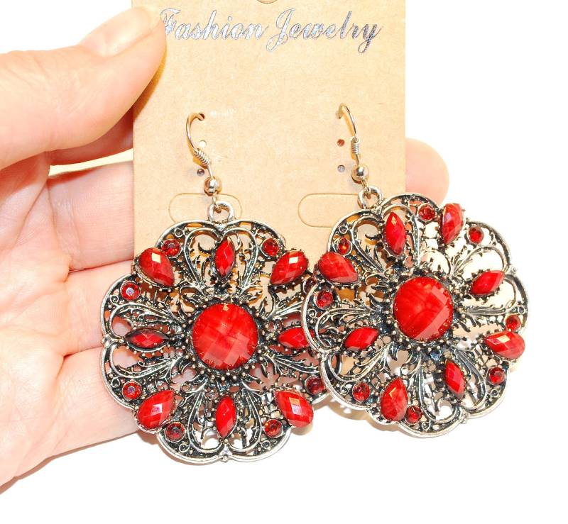 Baumeln Ohrringe Silber Farbe Rote Glasperlen von ChristopherAttic