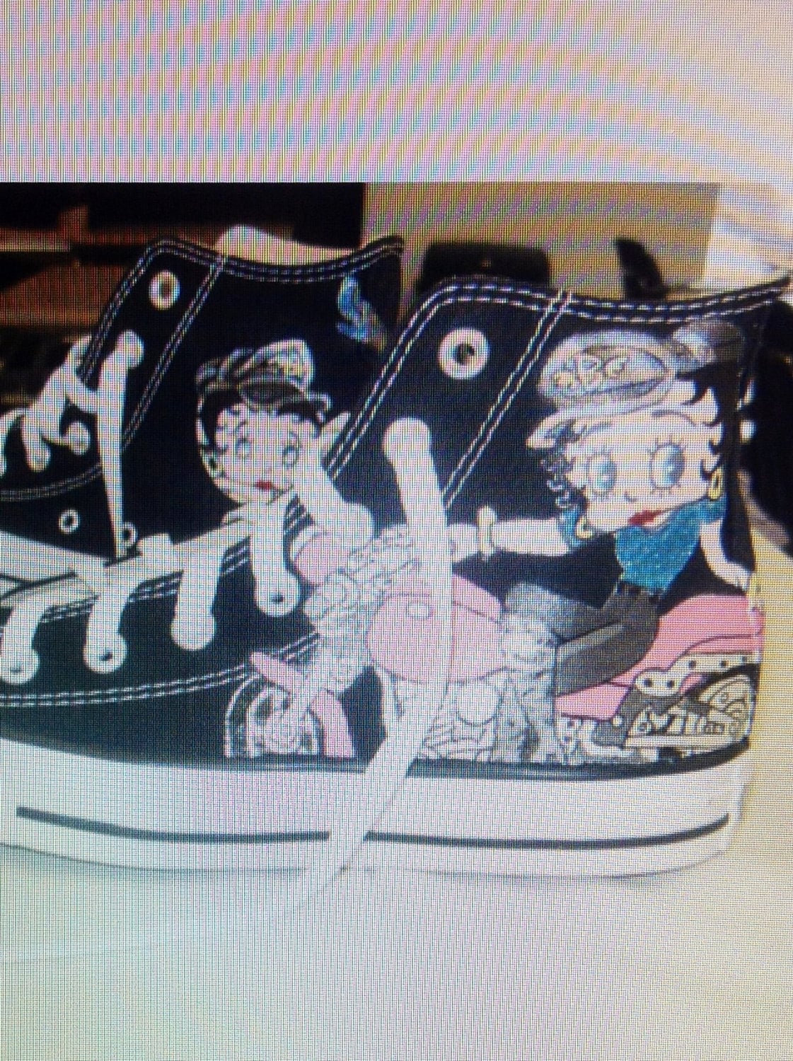 Betty Schnüffelschuhe Betty Schnüffelschuhe von ChromeReflections