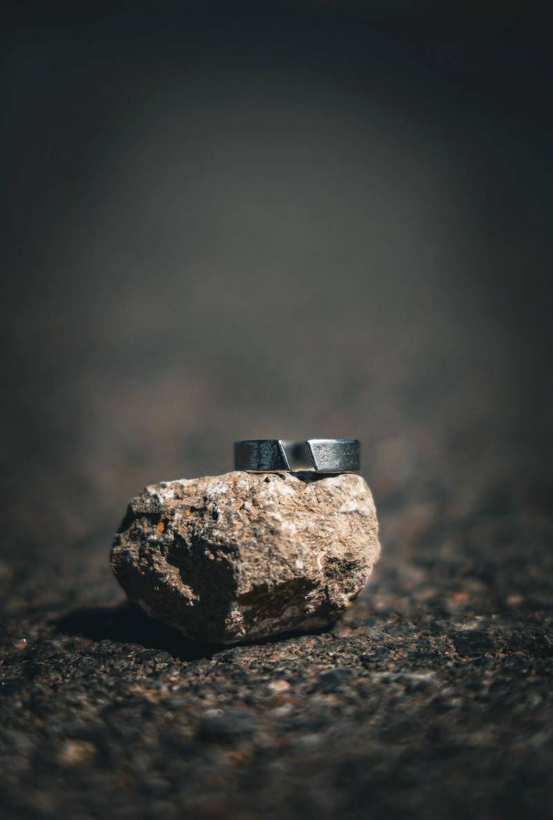 Edelstahl Ringe in Gekörnter Optik Unisex von Chromesteel