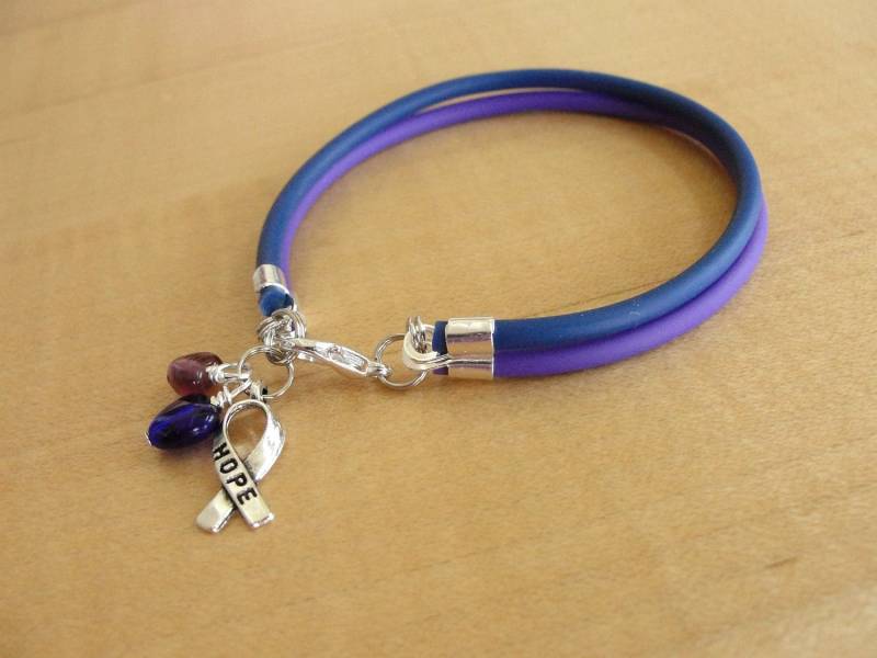 Lila Und Blau Bewusstsein Armband - Kautschuk Rheumatoide Arthritis/Ra & Schlaganfall Kinder von ChronicallyCaring