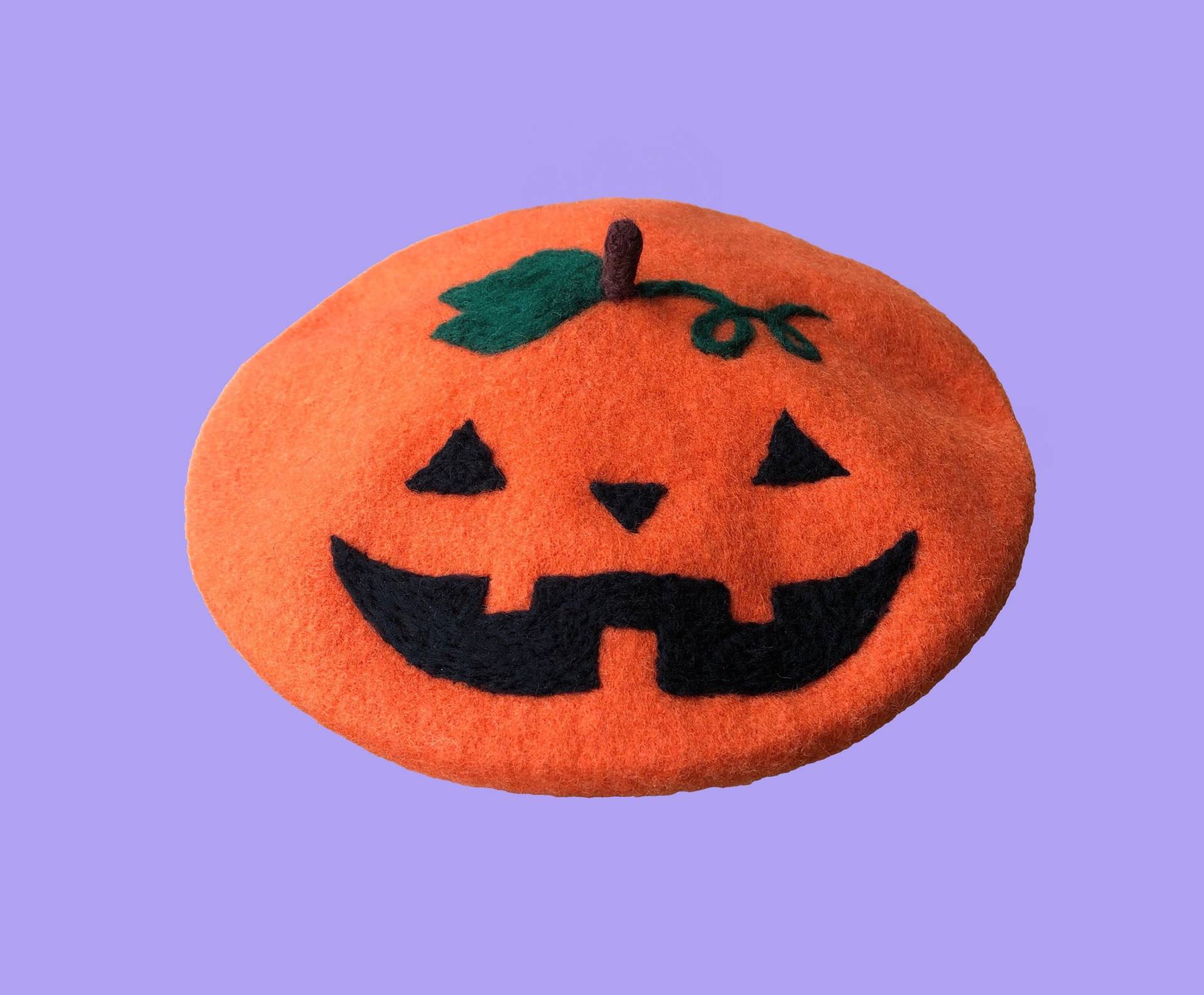 Kürbis Baskenmütze, Kürbismütze, Halloween Hut, Geschenk, Handgemachte Baskenmütze Für Frauen, Geburtstagsgeschenk, Weihnachtsgeschenk, 100% Wolle von ChubbyBubbleDesigns