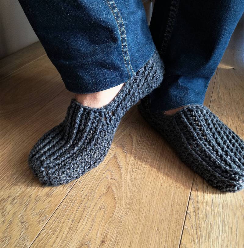 Gehäkelte Herren Hausschuhe Mit Doppelter Rutschsohle/Herren Hausschuhe/Herren Loafers/Gehäkelte Handgefertigt/Hausschuhe/Häkelschuhe Aus Wolle Gehäkelte Herren Hausschuhe Mit Doppelter Rutschsohle/Herren Hausschuhe/Herren Loafers/Gehäkelte Handgefertigt/Hausschuhe/Häkelschuhe Aus Wolle von ChunkyKnitworks