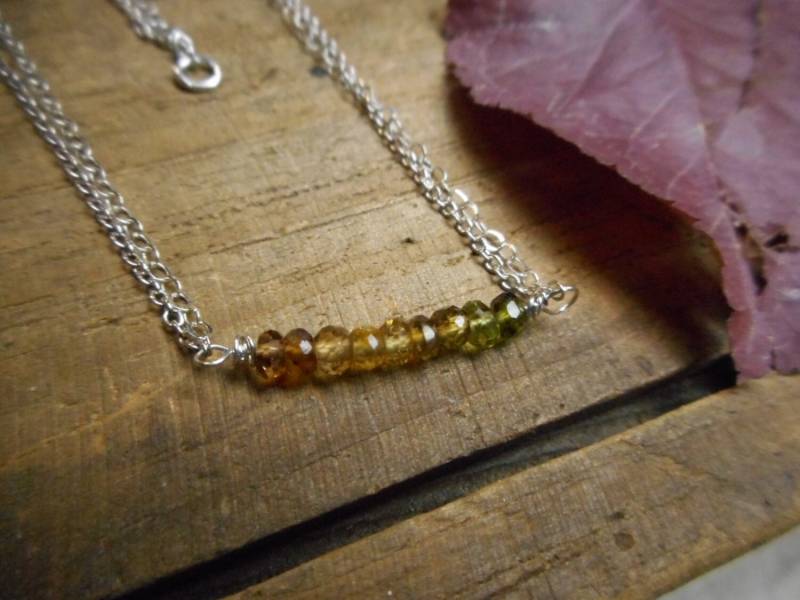 Honigheuschrecke. Ombre Golden Bis Grün Turmalin Und Sterling Silber Doppel Kette Fußkettchen. #festlicheetsyfundstücke von Chymiera