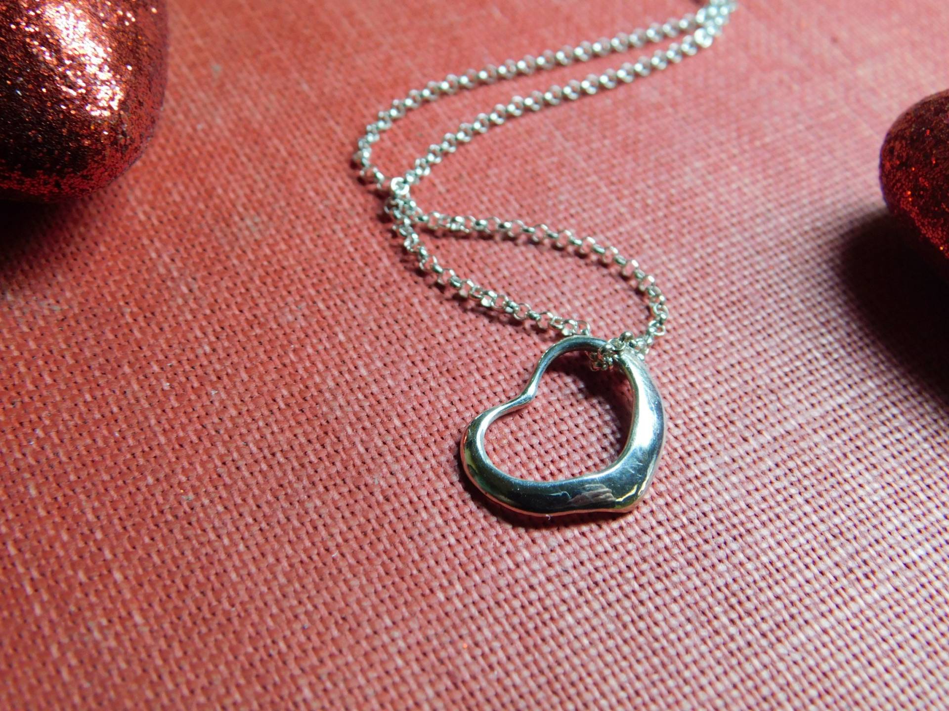 Valentinstag Herz Sterling Silber Halskette #festiveetsyfinds von Chymiera