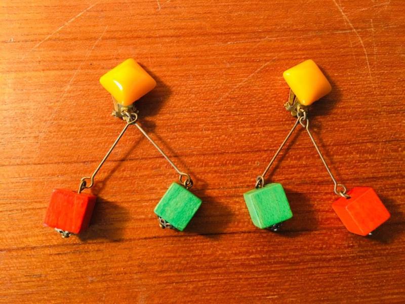 Vintage Clips, Ohrring, Siebziger Jahre Geschenk Weihnachtsfrau Vintage Clips, Ohrring, Siebziger Jahre Geschenk Weihnachtsfrau von Cicheruname