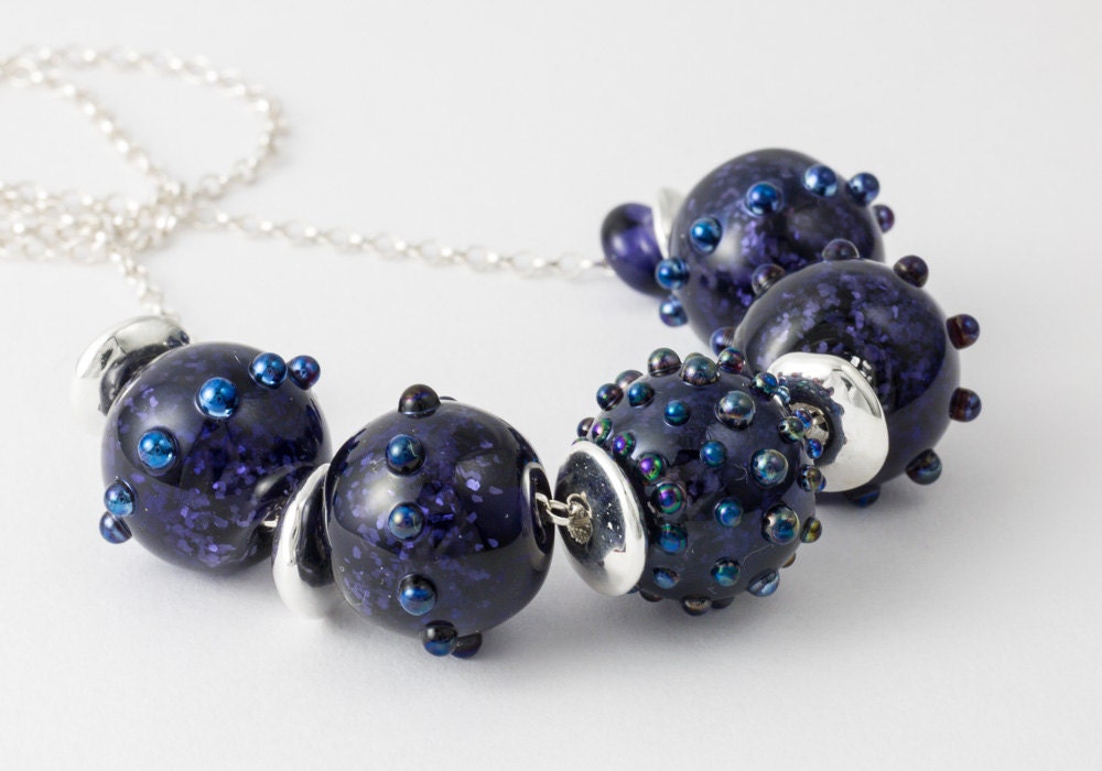 Lila Glitzernde Lampwork Halskette Lila Glitzernde Lampwork Halskette von CielCreations