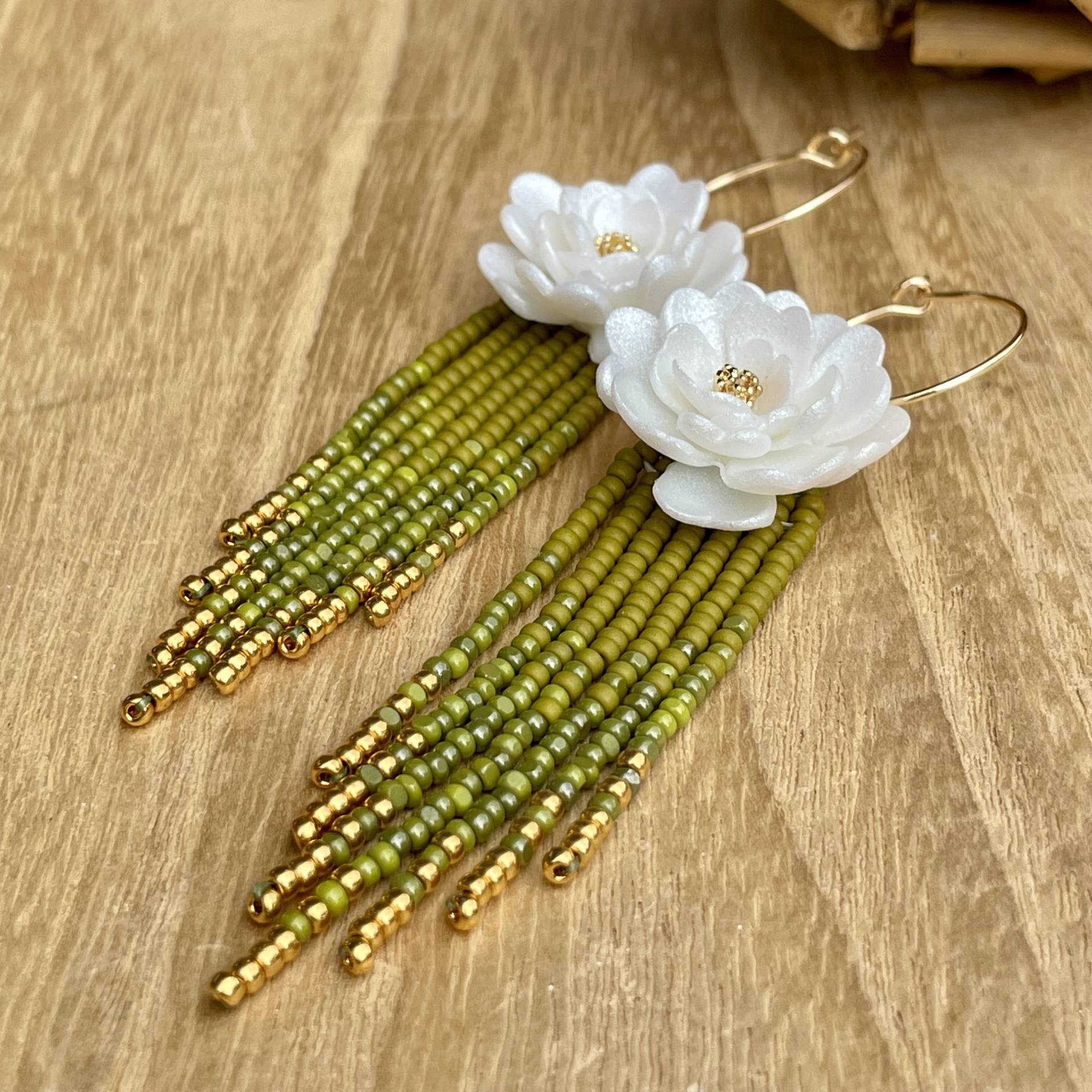Wechsel/Tausch Boho Blumen Ohrringe Aus Polymer Clay Mit Fransen An Vergoldeter Messing Creole Wechsel/Tausch Boho Blumen Ohrringe Aus Polymer Clay Mit Fransen An Vergoldeter Messing Creole von Ciliabeads