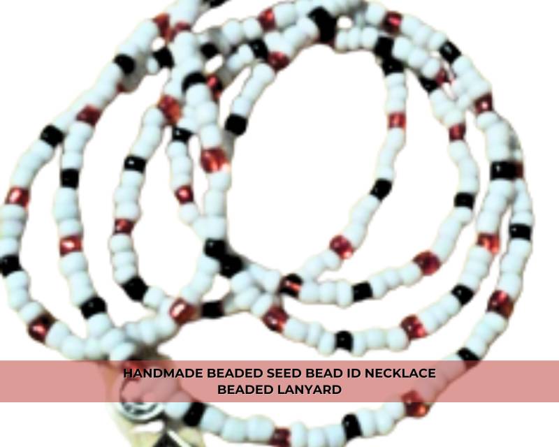 Lanyard Halskette Mit Schwarzen, Weissen Und Roten Rocailles Perlen von CillaArtCreations