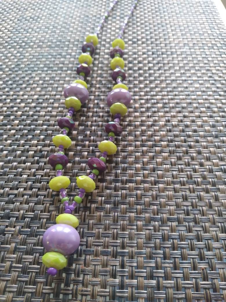 Acrylperlenkette, Lila Und Limettengrün, 45 cm von CillaArtCreations