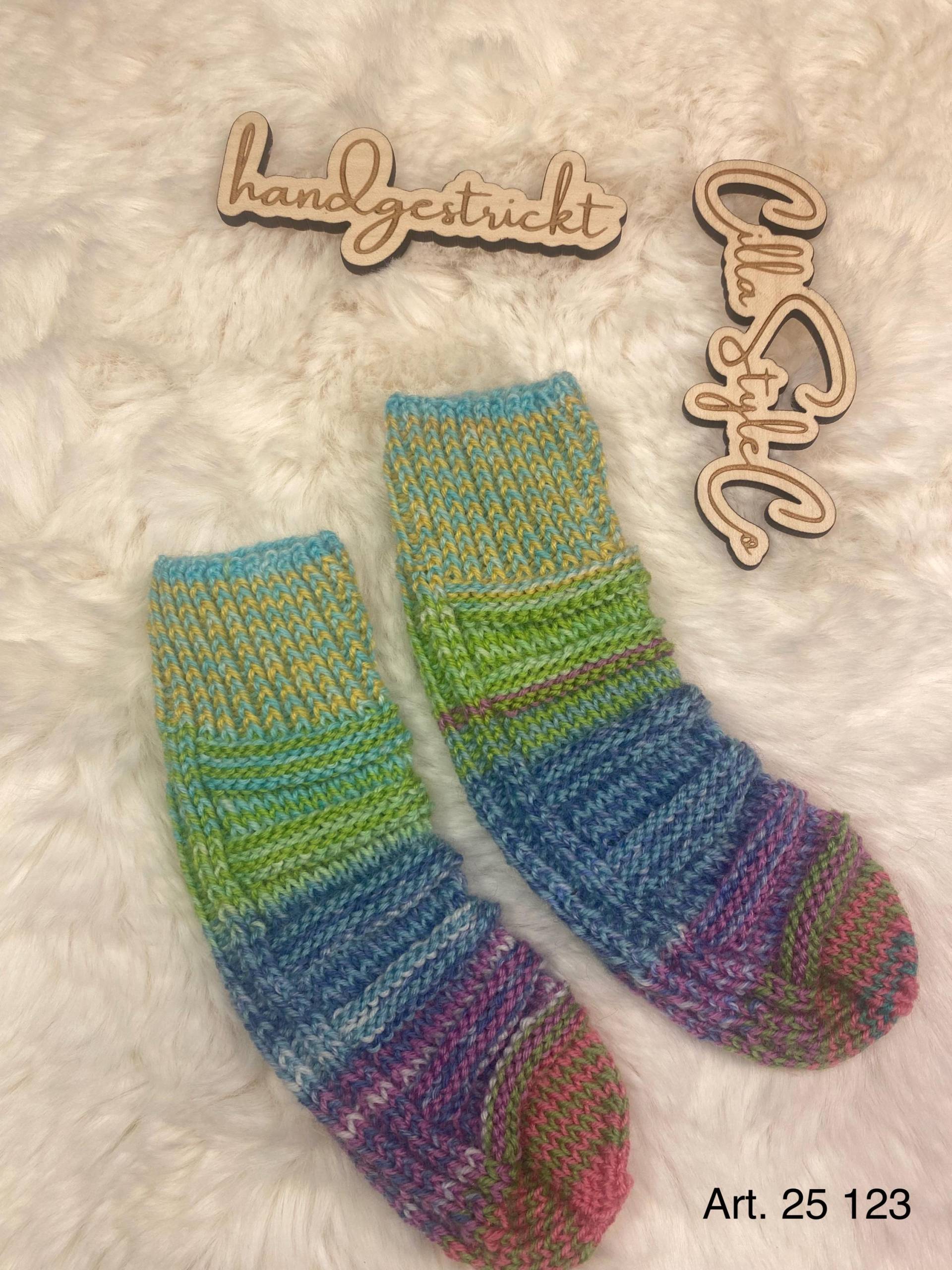 Babysocken, Bananensocken Ohne Ferse, Selbstgestrickt, Geschenk Zur Geburt, Strümpfe, Gr. 19/20, Bunt, Handgestrickt, Artikelnr. 25123 von CillaStyleCo