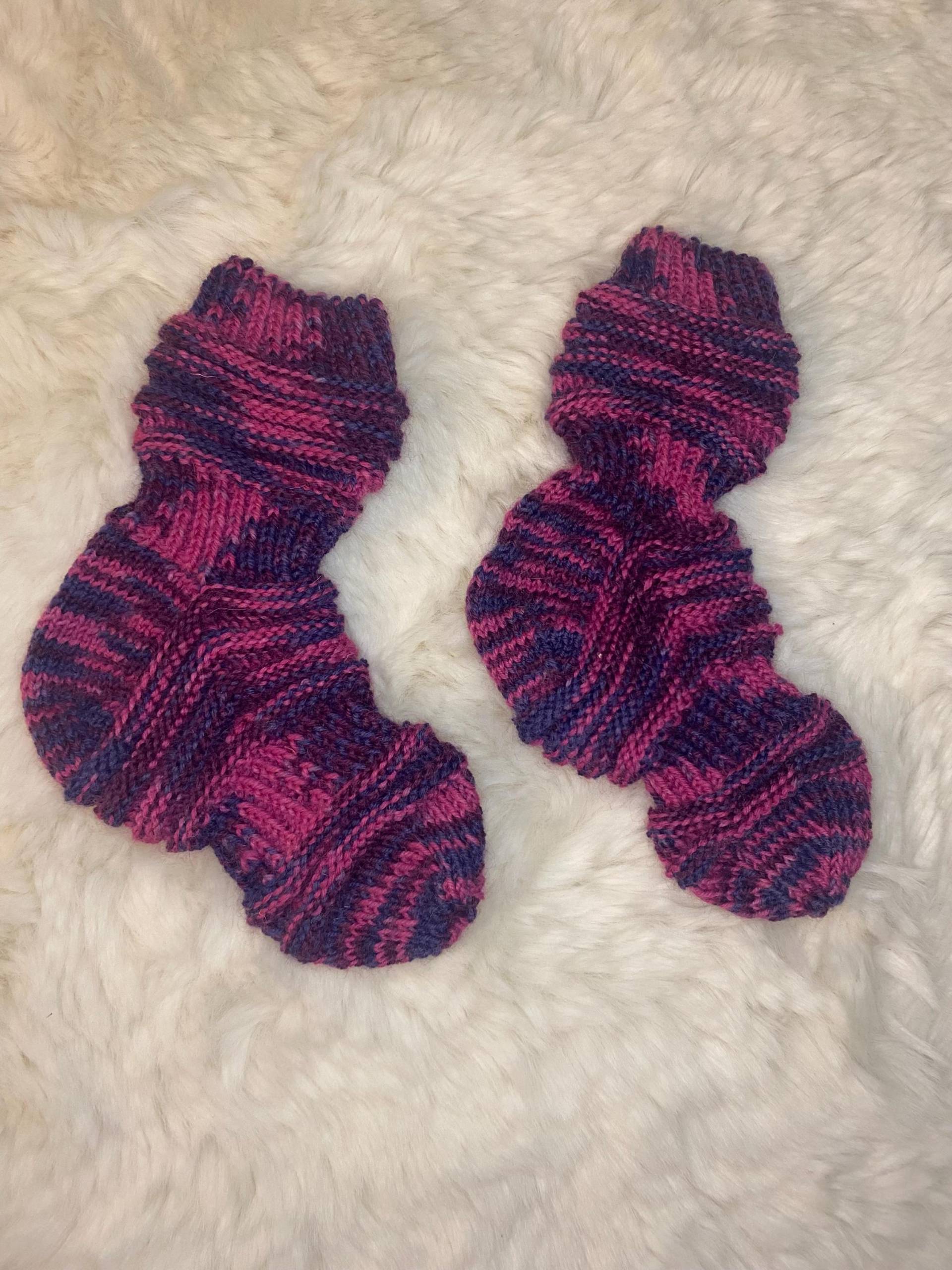 Kleinkindsocken , Selbstgestrickte Socken, Kindersocken, Strümpfe, Kleinkind, Größe 26/27, Warm Babyfüsse, Warme Füße, Artikelnummer 25 108 von CillaStyleCo