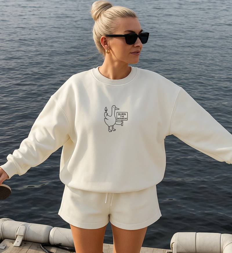 Burn Patriarchy Goose Sweatshirt Funny Feminist Duck Shirt Political Y2K Doodle Graphic Top Feminism Slogan Clothing Gift Women 90S Line Art von CincerelyYoursShop