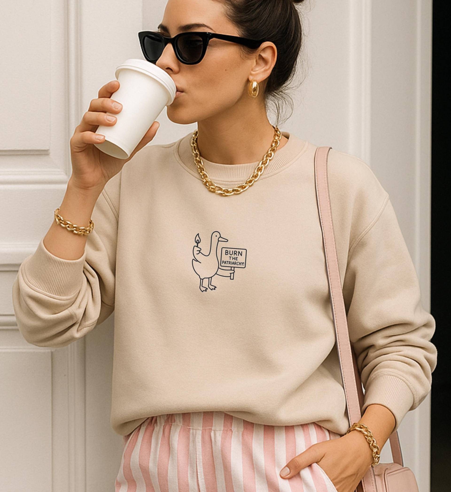 Burn Patriarchy Goose Sweatshirt Funny Feminist Duck Shirt Political Y2K Doodle Graphic Top Feminism Slogan Clothing Gift Women 90S Line Art von CincerelyYoursShop