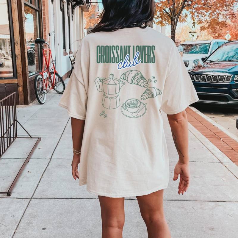 Croissant Lover Retro Food Aesthetic Shirt Pastry Quote Y2K Breakfast Coffee French Bestie Paris 90S Girl Gift Pocket Print Green von CincerelyYoursShop