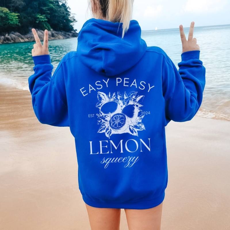 Easy Peasy Lemon Squeezy Y2K Hoodie Retro 90S Back Print Summer Beach Vintage Sun Vibes Pocket Limoncello Mom Bestie Purple von CincerelyYoursShop