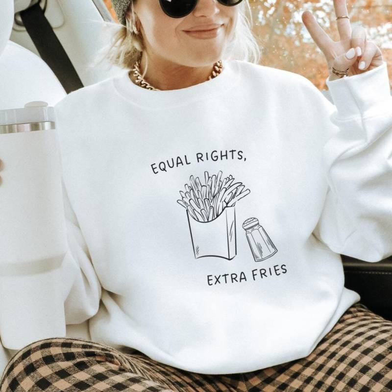 Equal Rights Extra Fries Noddle Retro Sweater Feminist Gift Feminism Cheese Italian Y2K Pride Vintage Equality Female Empowerment Food Girl von CincerelyYoursShop