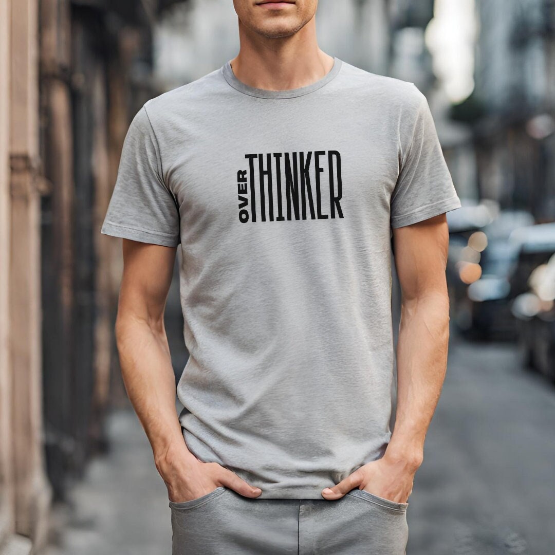 Funny Overthinker Quote Shirt Retro Aesthetic It Sweater Cute But Nerd Sweatshirt Gift Mom T-Shirt Mothers Day Bestie Anxiety Meme von CincerelyYoursShop