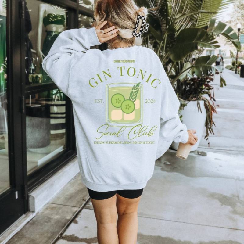 Gin Tonic Social Club Feeling Super Sonic Retro Aesthetic Sweater Backprint Y2K Vintage Cocktail Alcohol Gift Aperitifo Party Crew Hoodie von CincerelyYoursShop