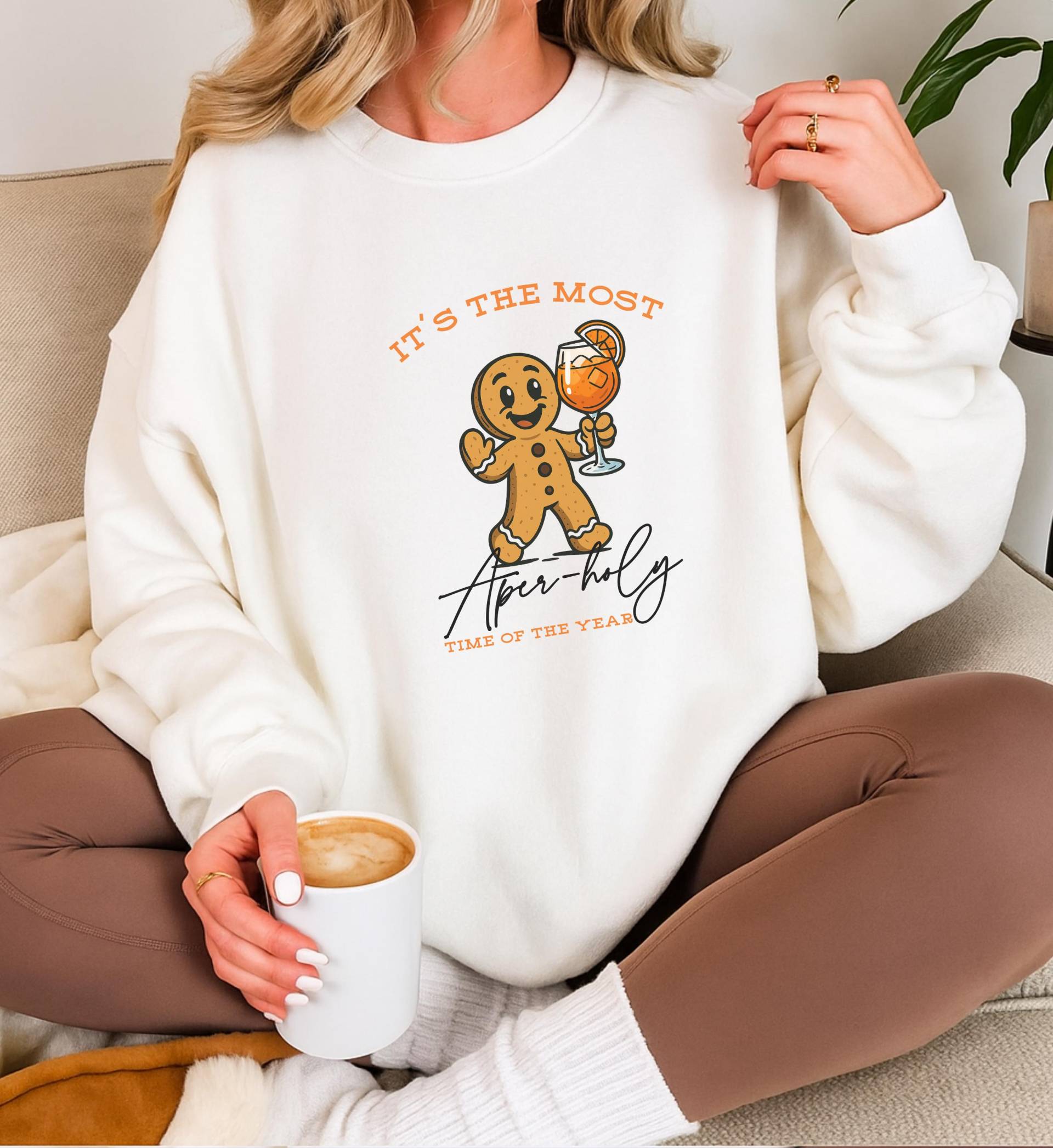 Its The Most Aper Holy Time Of Year Cute Gingerbread Italian Aperitivo Sweater Funny Christmas Cocktail Lover Xmas Front Print Pullover von CincerelyYoursShop