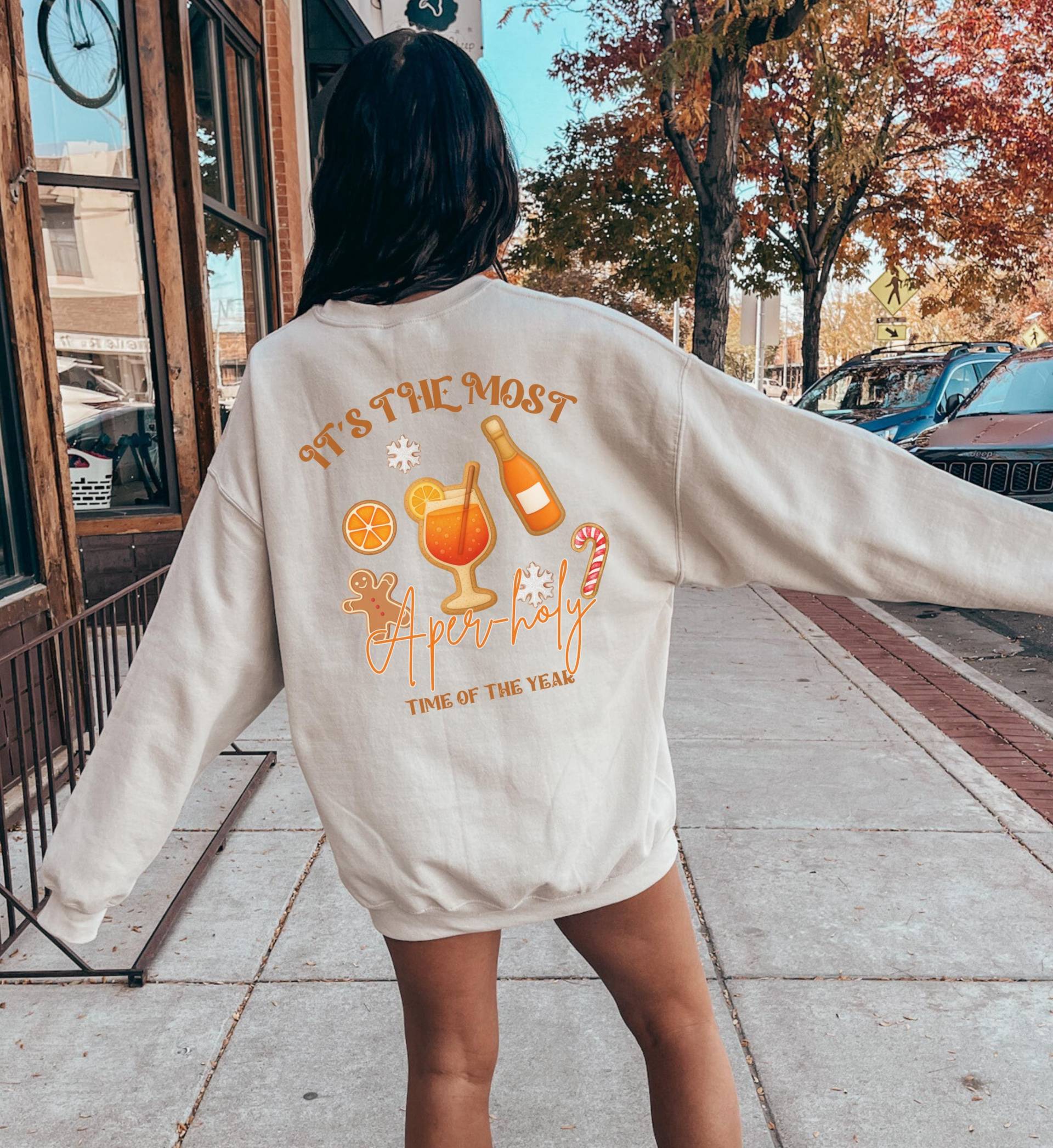 Its The Most Aper-Holy Time Of Year Sweatshirt Funny Christmas Sweater Apero Spritz Lover Aesthetic Cookie Design Retro Holiday Crew 90S von CincerelyYoursShop