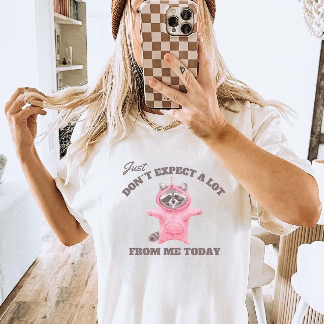 Just Dont Expect A Lot From Me Today Funny Raccoon Unicorn Meme Unhinged Office Anxiety Mental Health Sarcasm Trash Panda Joke Gift Bestie von CincerelyYoursShop