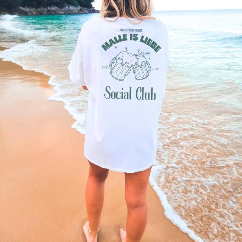 Malle Is Liebe Social Club Bierkrug Party Shirt Mallorca 2025 Oversized Back Print Holiday Group Shirt Jga Girls Trip Personalized von CincerelyYoursShop