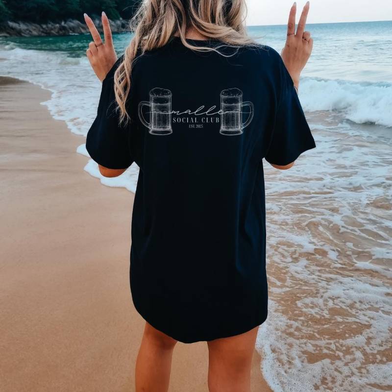 Malle Social Club Cocktail Party Shirt Beer 2025 Oversized Back Print Mallorca Holiday Group Jga Girls Trip Personalized Boys Vacation von CincerelyYoursShop