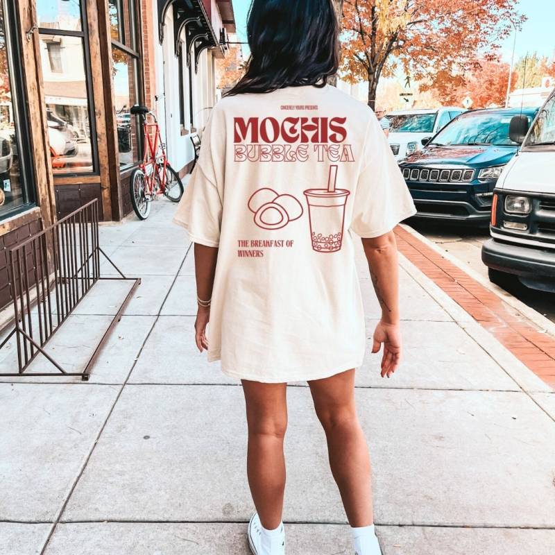 Mochis & Bubble Tea For Breakfast Oversized Retro Shirt Japanese Food Lover T-Shirt Mothers Day Gift 90S Graphic Y2K Back Print Mochi von CincerelyYoursShop
