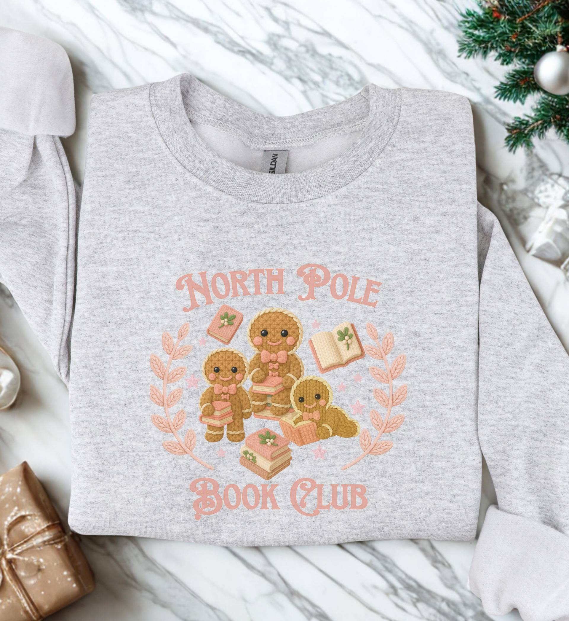 North Pole Book Club Coquette Knitted Gingerbread Book Lover Christmas Sweater Cute Crochet Ugly Reading Soft Girl Holiday Unhinged von CincerelyYoursShop