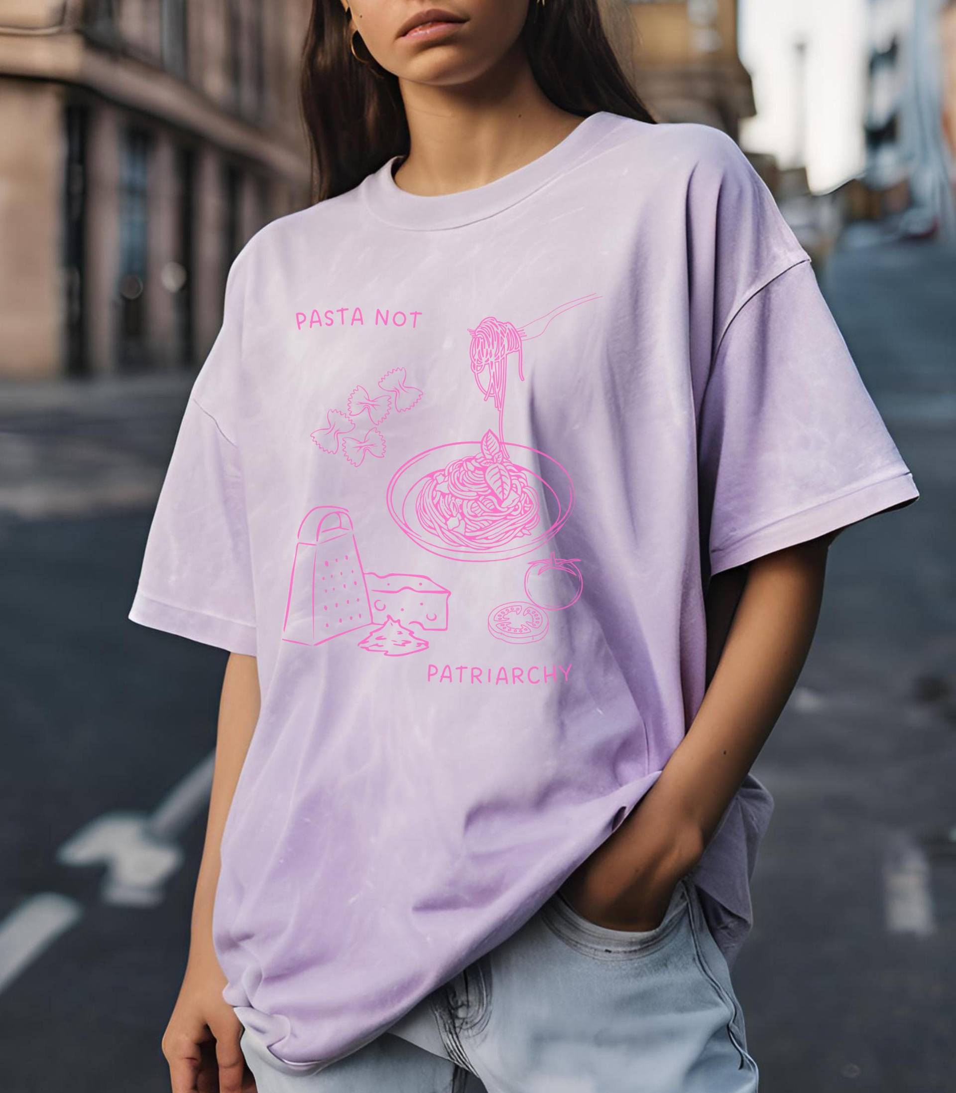 Pasta Not Patriarchy Oversized Noddle Retro Shirt Feminist Gift Feminism Cheese Italian Y2K Pride Vintage Equality Female Empowerment Food Pasta Not Patriarchy Oversized Noddle Retro Shirt Feminist Gift Feminism Cheese Italian Y2K Pride Vintage Equality Female Empowerment Food von CincerelyYoursShop