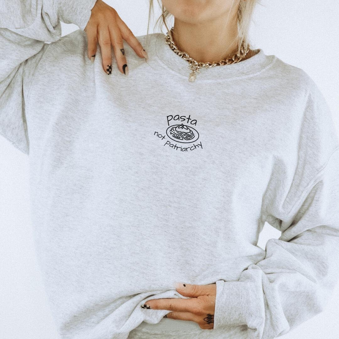 Pasta Not Patriarchy Oversized Noddle Retro Sweater Feminist Gift Feminism Cheese Italian Y2K Pride Vintage Equality Female Empowerment Food von CincerelyYoursShop