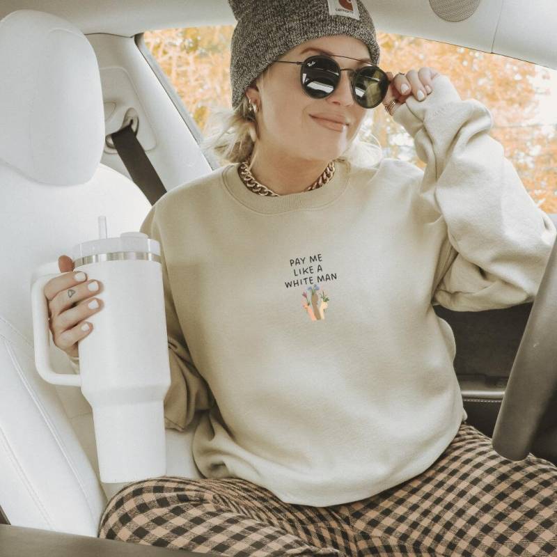 Pay Me Like A White Man Oversized Flower Hand Retro Feminist Gift Feminism Quote Y2K Equality Female Empowerment Provocative Hoodie Office von CincerelyYoursShop