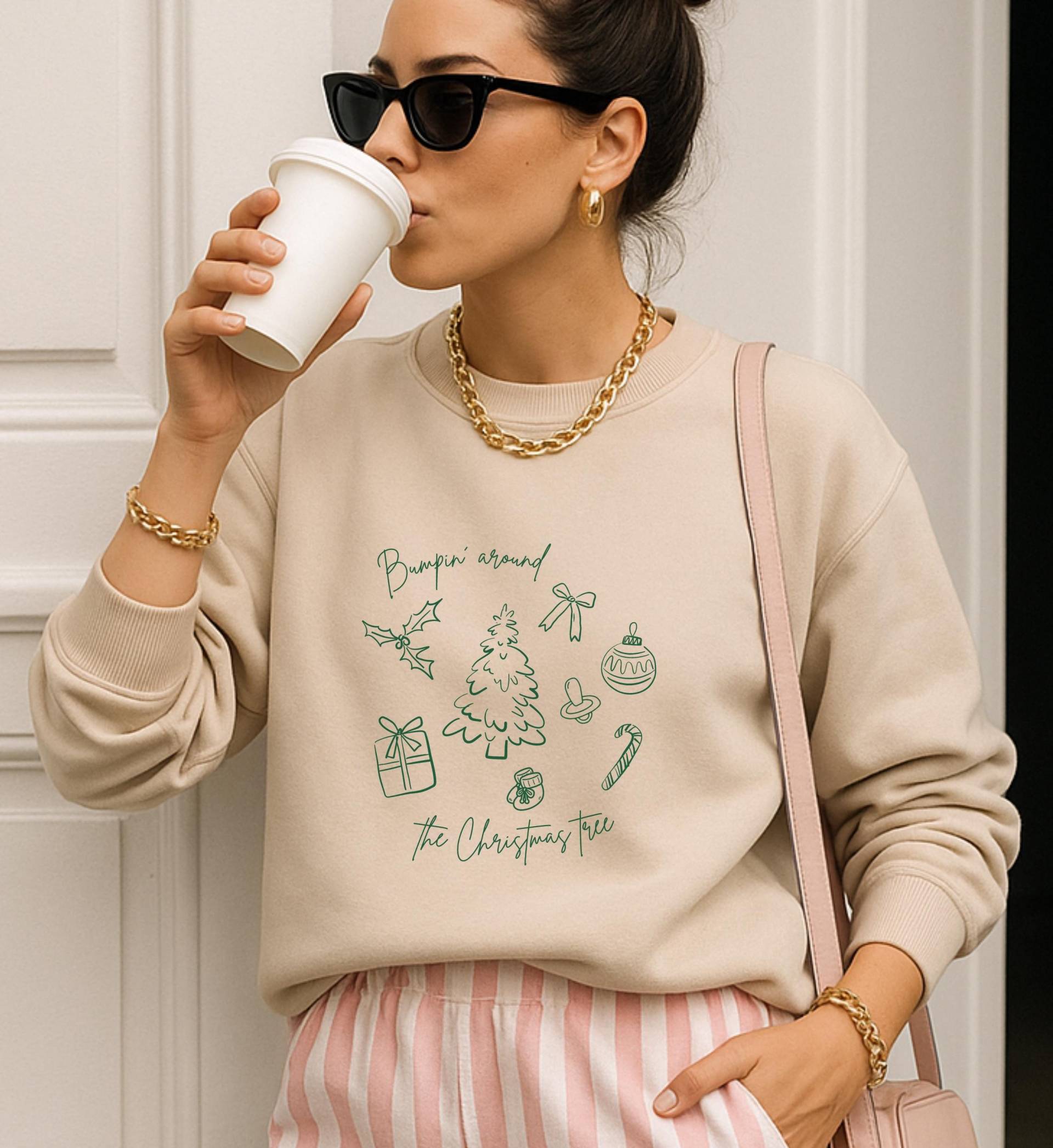 Personalized Bumpin Around The Christmas Tree Sweatshirt Custom Year Funny Pregnancy Announcement Mom To Be Baby Reveal Gift Hand Drawn 90S von CincerelyYoursShop