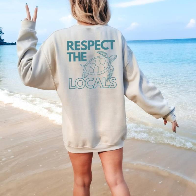 Respect The Locals Oversized Retro Turtle-Shirt Summer Back Print 90S Aesthetic Gift Ocean Y2K Fish Hoodie Pocket Sea Life Girl von CincerelyYoursShop